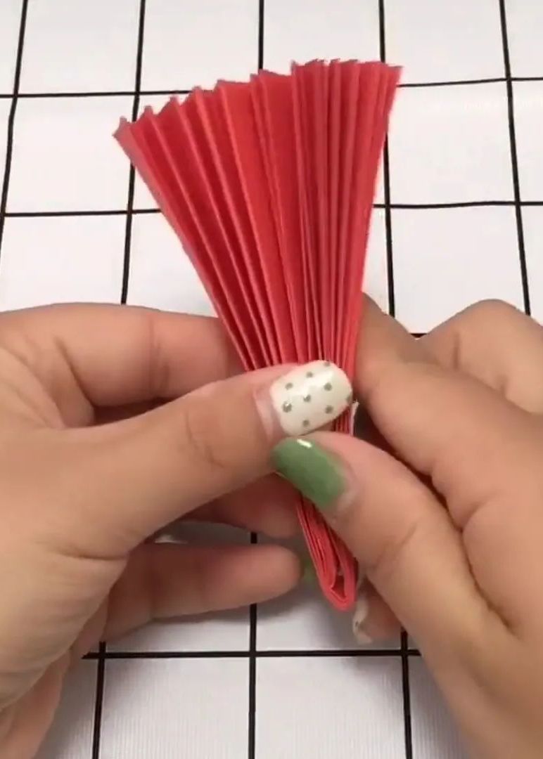 国庆节关于赞美祖国的手工制作,怎么用橡皮泥做关于祖国的手工