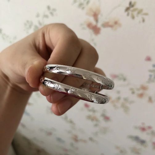 周大福银饰项链值得买吗,周大福黄金首饰展示高级感