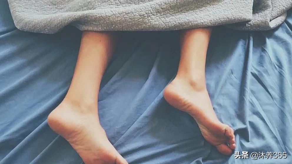 睡觉睡左边的坏处,习惯睡左边的好处