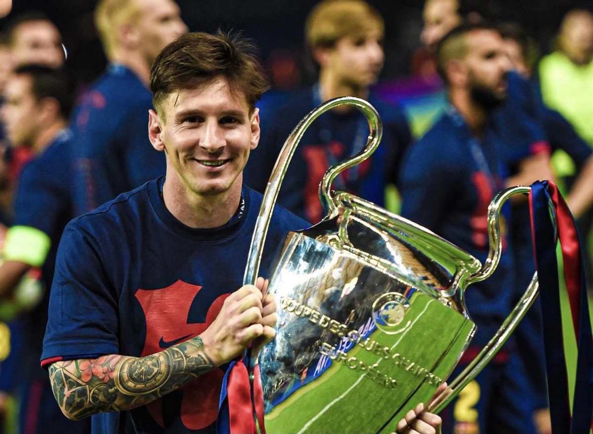 梅西拒绝阿根廷总统接见,梅西公开拒绝领奖新闻