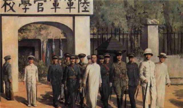 黄埔军校毕业生相当于什么学历,黄埔军校毕业的学生是什么学历