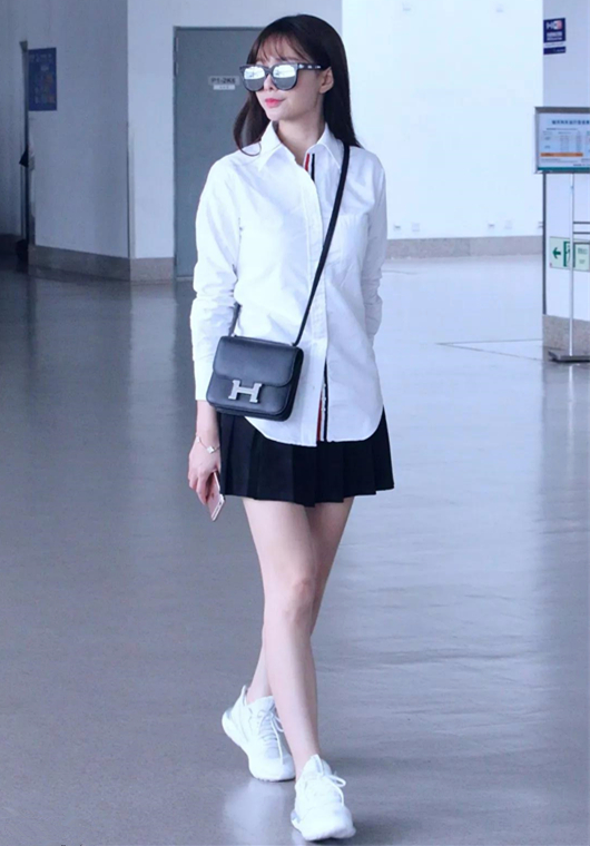 百褶裙推荐杨颖同款,杨颖惊艳穿搭公主裙泡泡袖