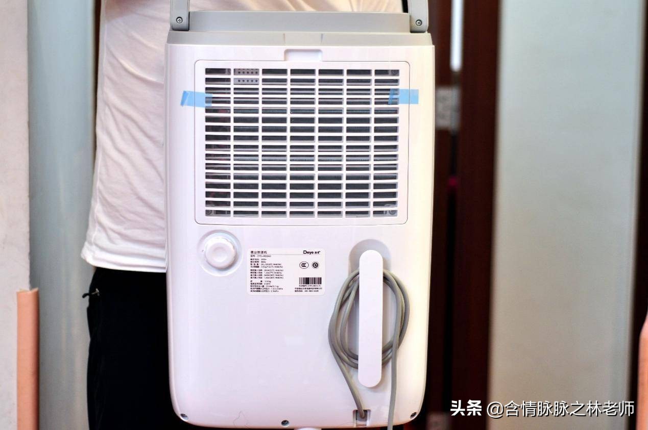 家里潮湿抽湿机,下雨家里潮湿用什么除湿机