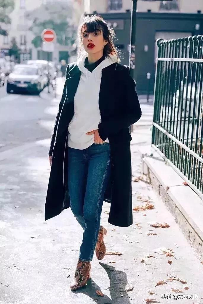 卫衣里面穿高领打底衫,高领卫衣加绒的穿搭