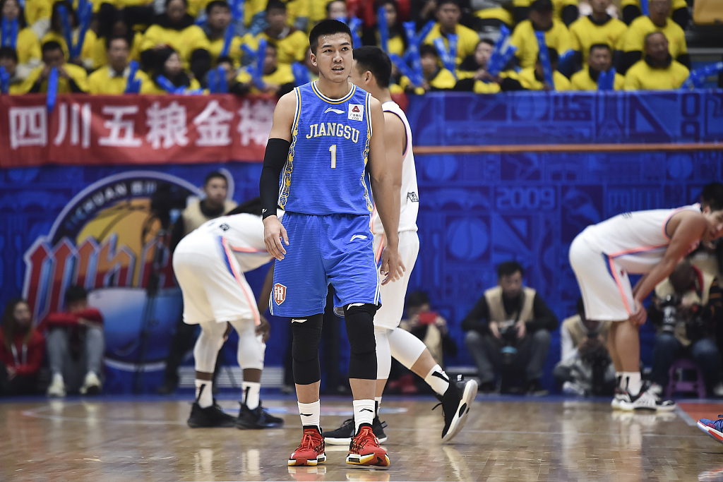 四川队为什么要放弃黄荣奇,黄荣奇cba生涯