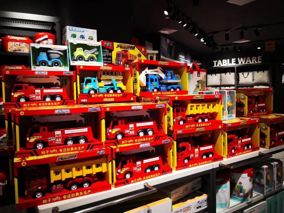 天山路街道百盛优客,天山优客百盛