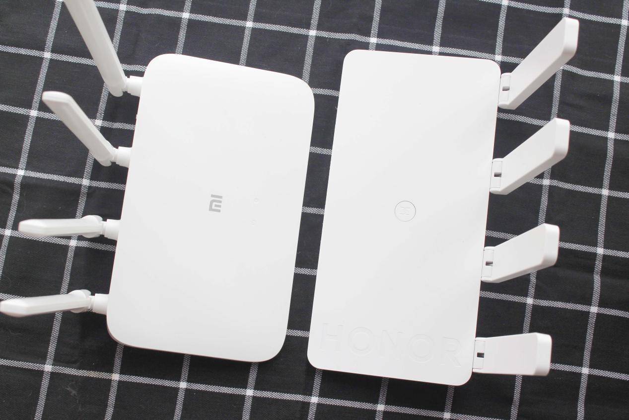 荣耀路由x3pro和小米路由4a千兆,荣耀x3路由器和小米4a区别