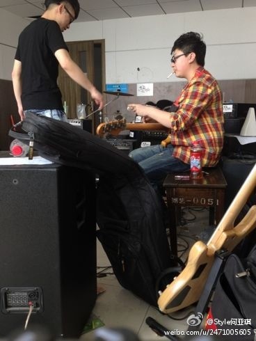 为什么华晨宇植发效果好,华晨宇植发图片是真的吗