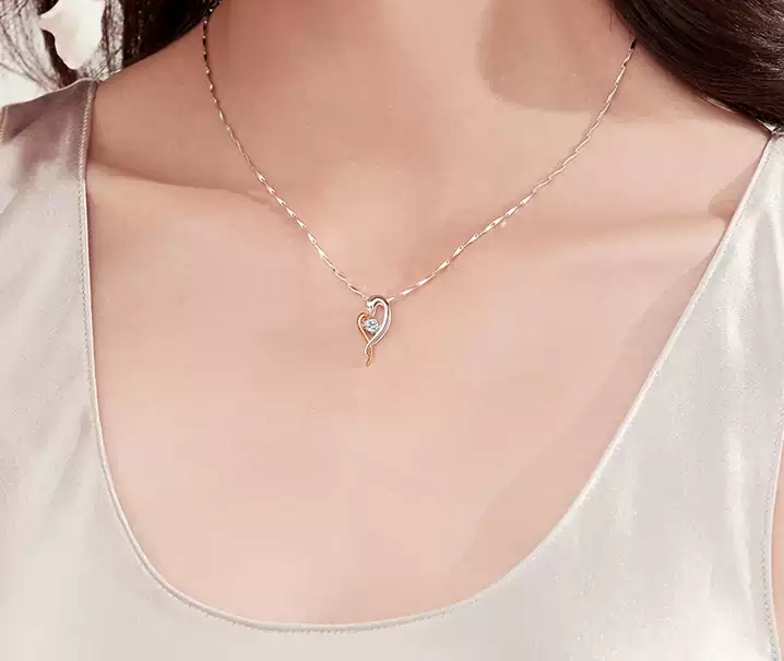 精致项链夏天必备,夏季时尚银项链