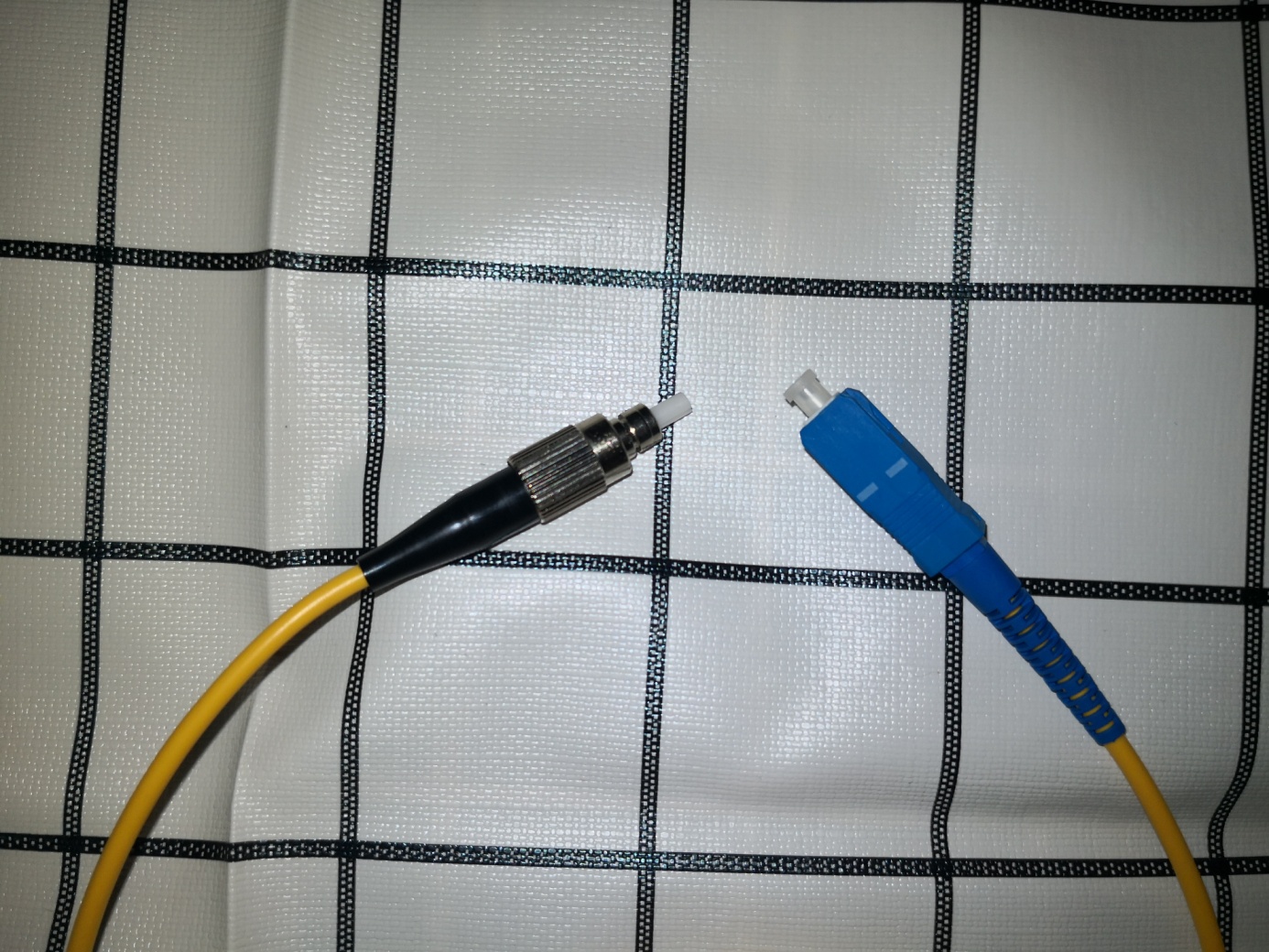 看到红点,线路通畅-毕亚兹光纤探测器评测