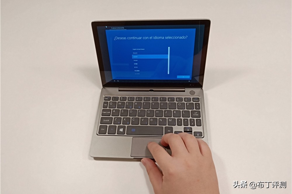 媲美苹果macbookm2的笔记本电脑,媲美mac显示效果的笔记本