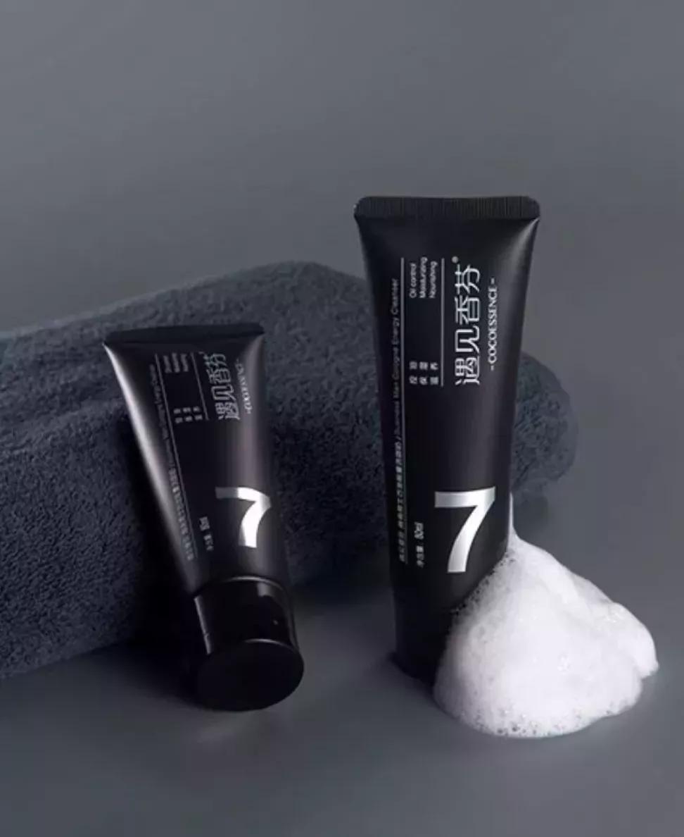 直男正确的护肤方法,男士护肤入门教学需要买什么