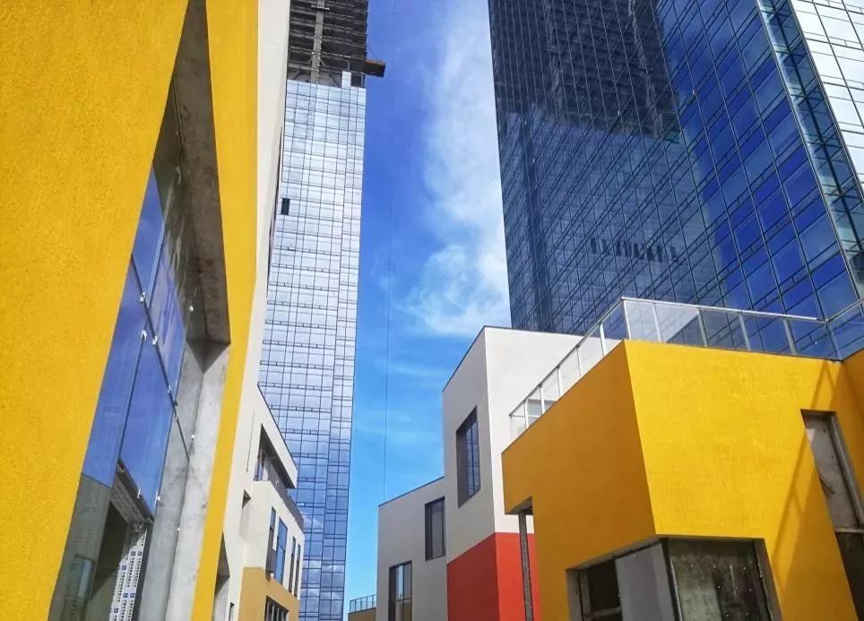 深圳一座稍不努力就被淘汰的城市,深圳一座让人遗忘的地方