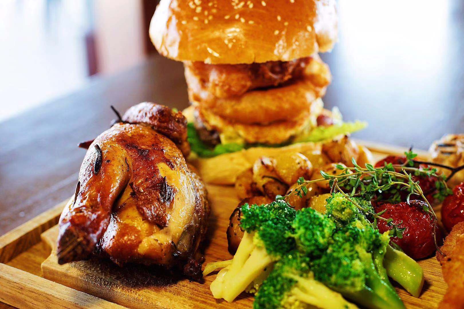 见多识广也看不懂在平安夜送苹果会改变美国人在圣诞节吃火鸡吗