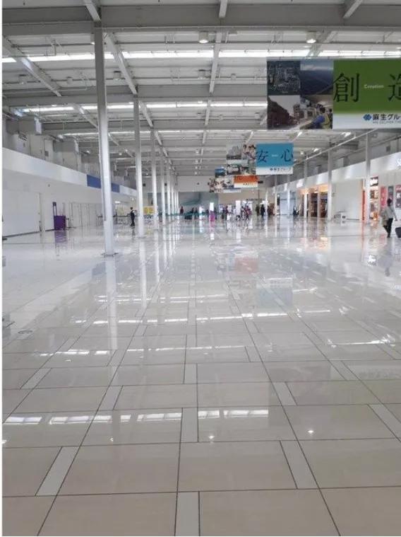 MUJI设计成田机场贫民专用航站楼