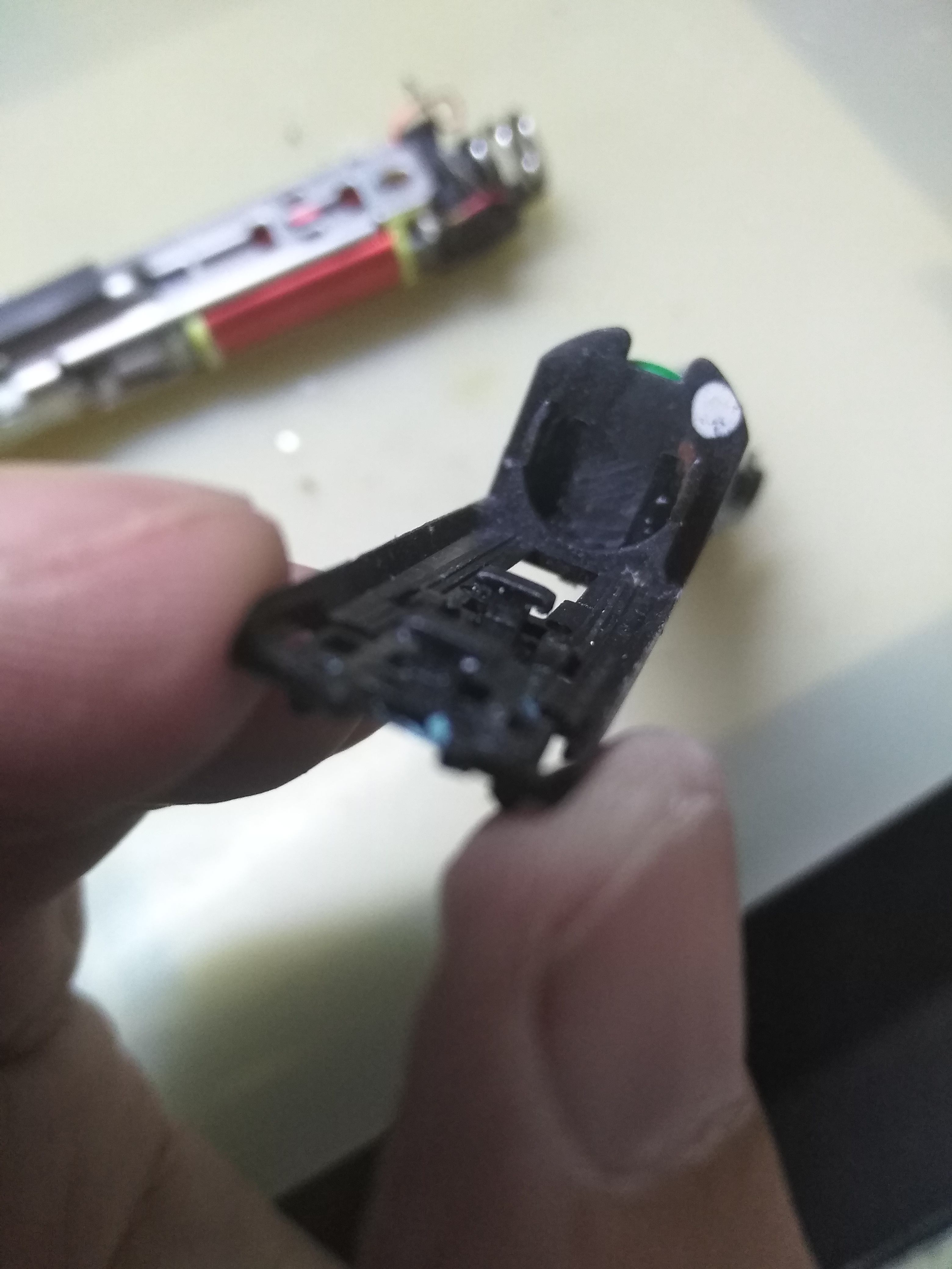 飞利浦电动牙刷6731维修,飞利浦hx99电动牙刷坏了怎么处理