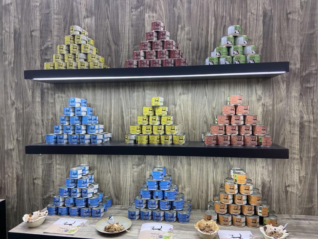 深宠展狗罐头,深宠展猫爬架