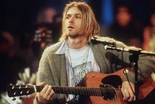 什么是摇滚什么是民谣,摇滚究竟是个什么样子