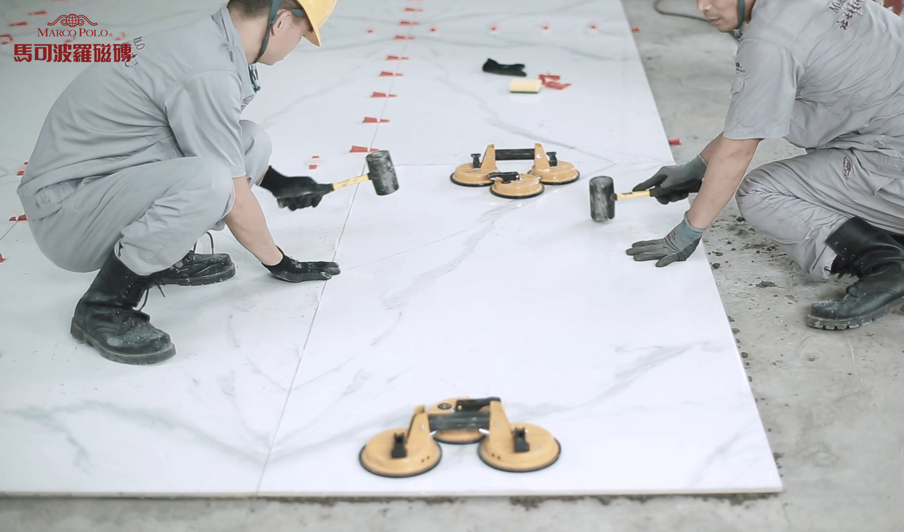 大板墙面瓷砖铺贴最新方法,瓷砖大板上墙的铺贴技巧