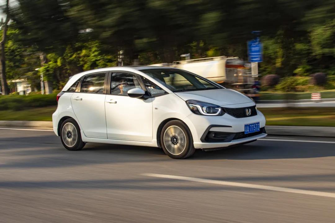 10万预算想买车这3款自动挡很合适,预算6万想买自动挡汽车推荐这3款