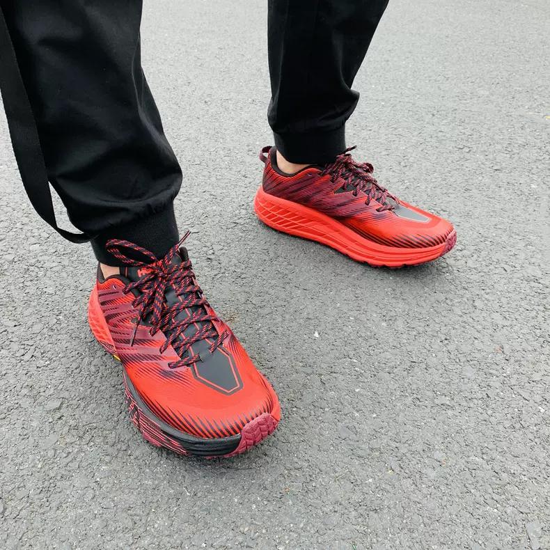 hoka飞速羚羊5和挑战者6区别,Hoka飞速羚羊5代越野跑鞋