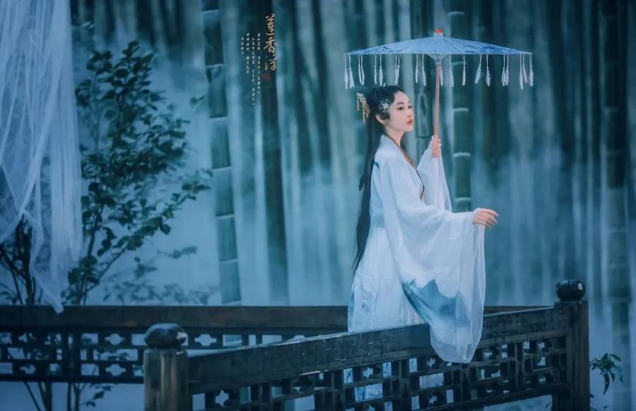 素心如简觅清欢,素心如简是清欢原唱