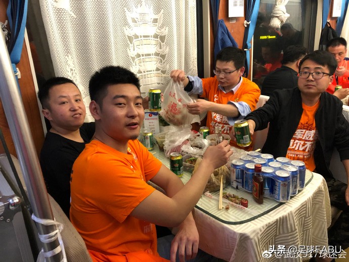 鍗撳皵杩滃緛涓撳垪,姝︽眽鍗撳皵涓撳垪