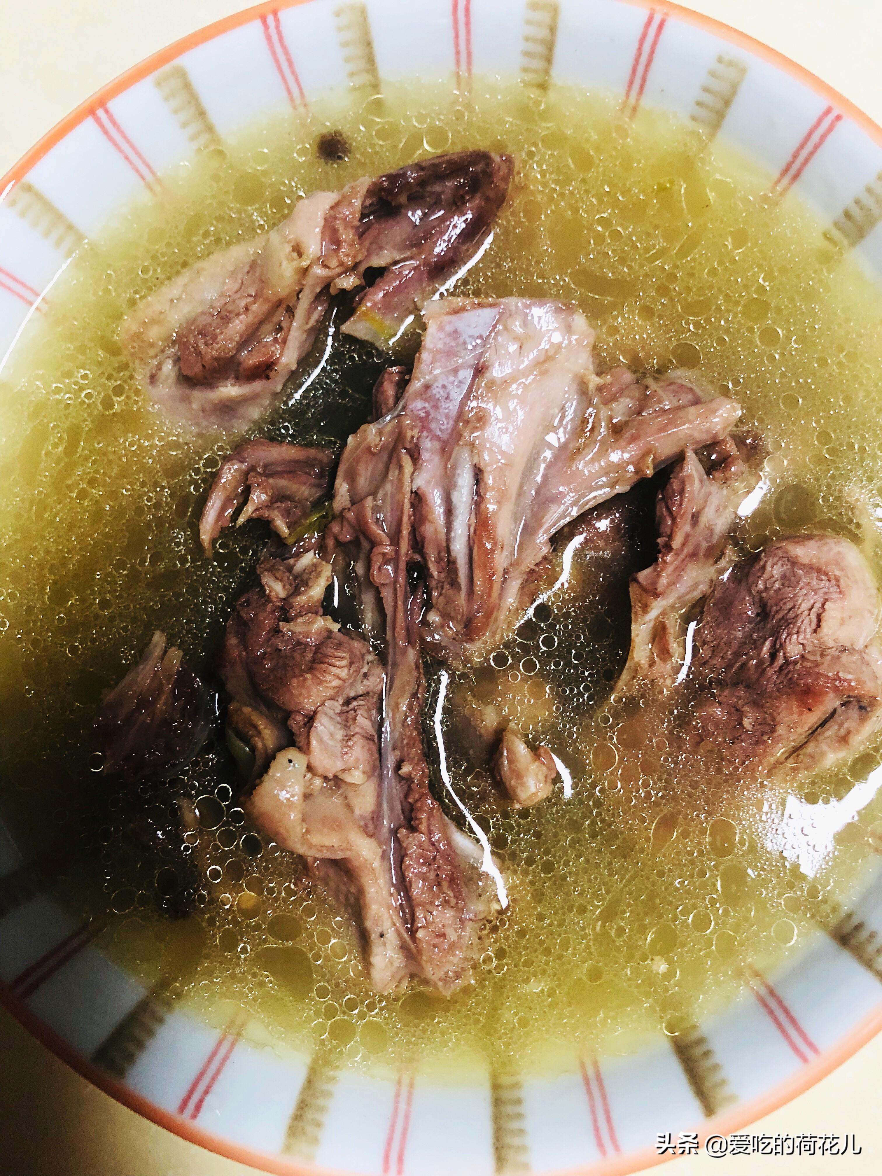 初冬炖汤食谱,春季炖鸭汤放什么食材最好