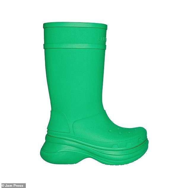 吐槽巴黎世家洞洞鞋,巴黎世家是否抄袭洞洞鞋