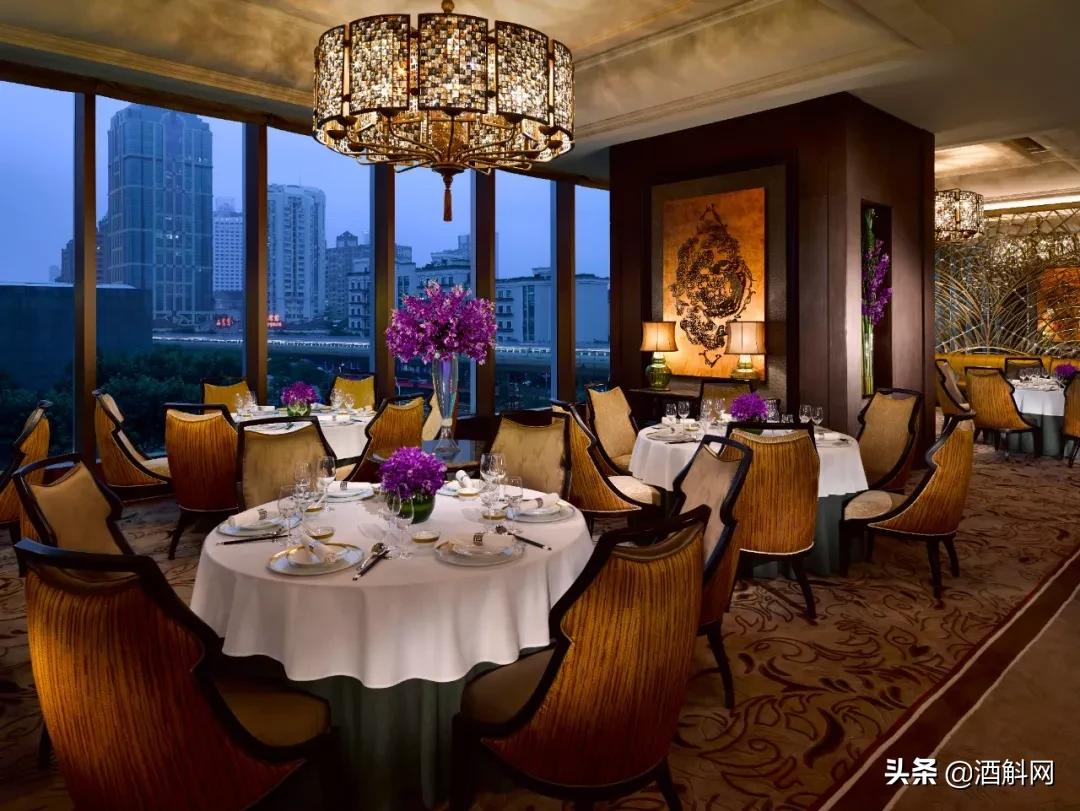 王逢源：市场遇冷，酒水销售惨淡，静安香格里拉是如何逆势上扬的