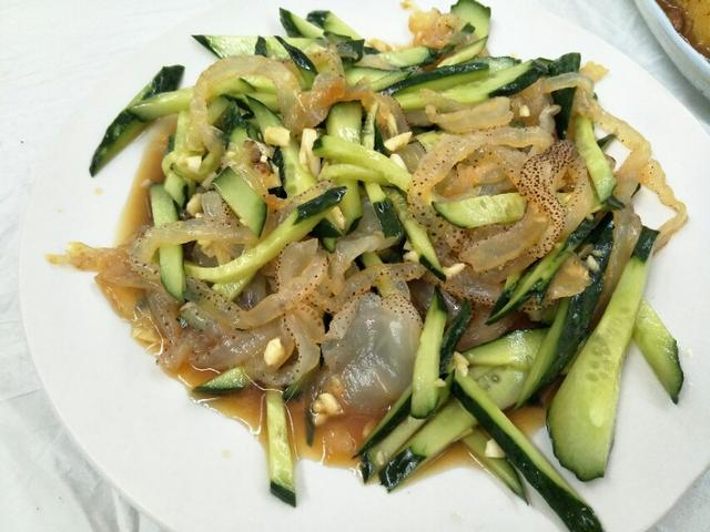 日照第三海水浴场离吴家台远吗,日照吴家台有免费的海水浴场吗