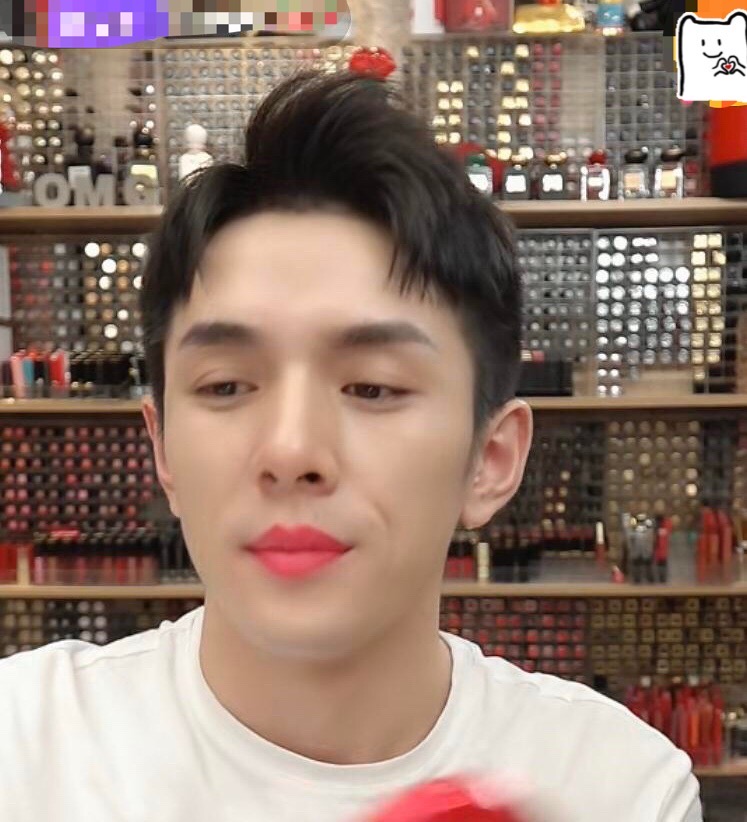 李佳琦都超嫌弃？口红中的爱马仕本仕亲自下场，却惨遭翻车