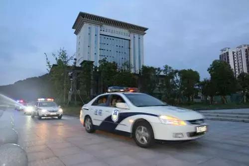 五一劳动保障法律法规,五一特辑如何保护劳动者权益