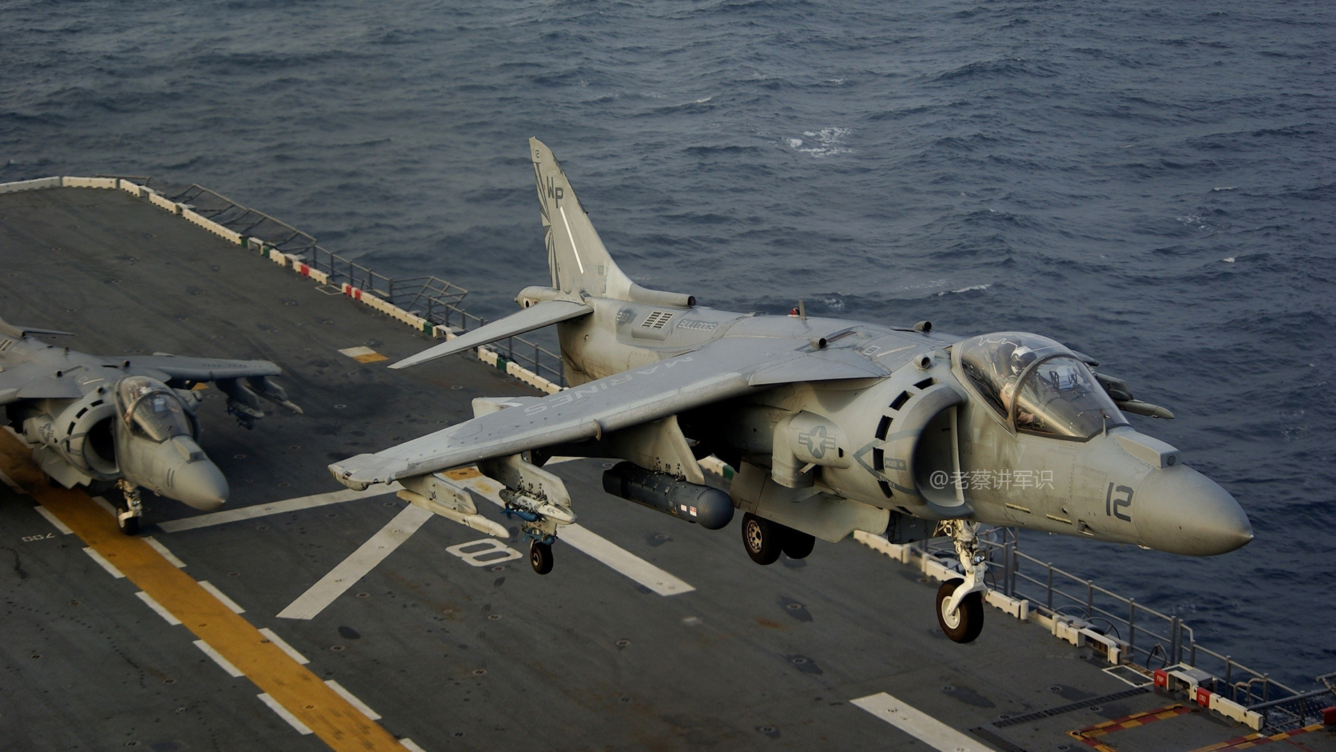 黄蜂级两栖攻击舰能搭载多少f35b,黄蜂级两栖攻击舰lhd-3基萨奇山号