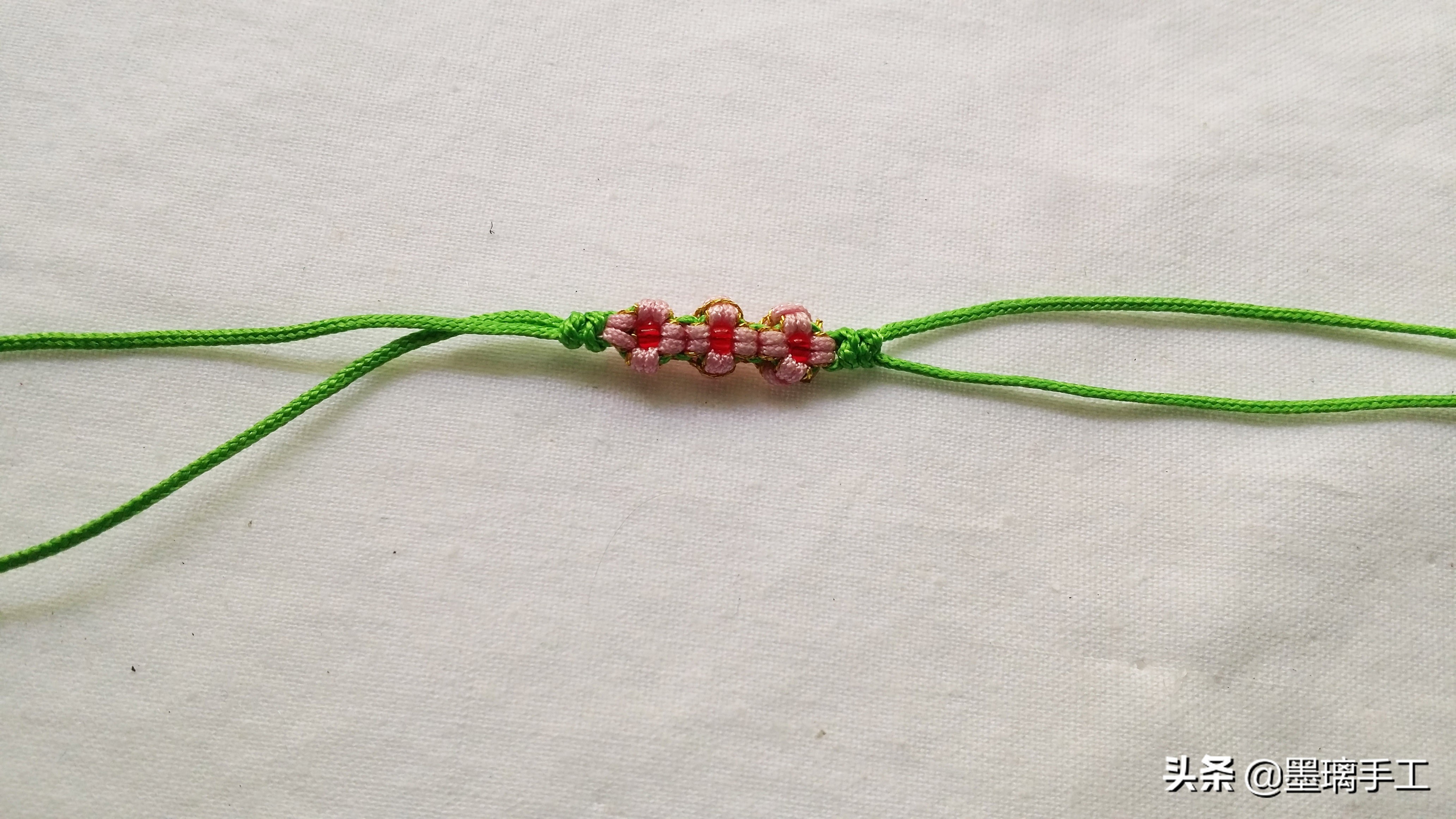 手工编织手链桃花结教程视频,简单手机绳编织教程简单又好看