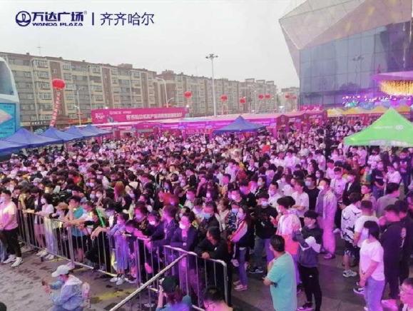 万达广场嘉福金街超级盛典之夜,万达广场年货节开幕