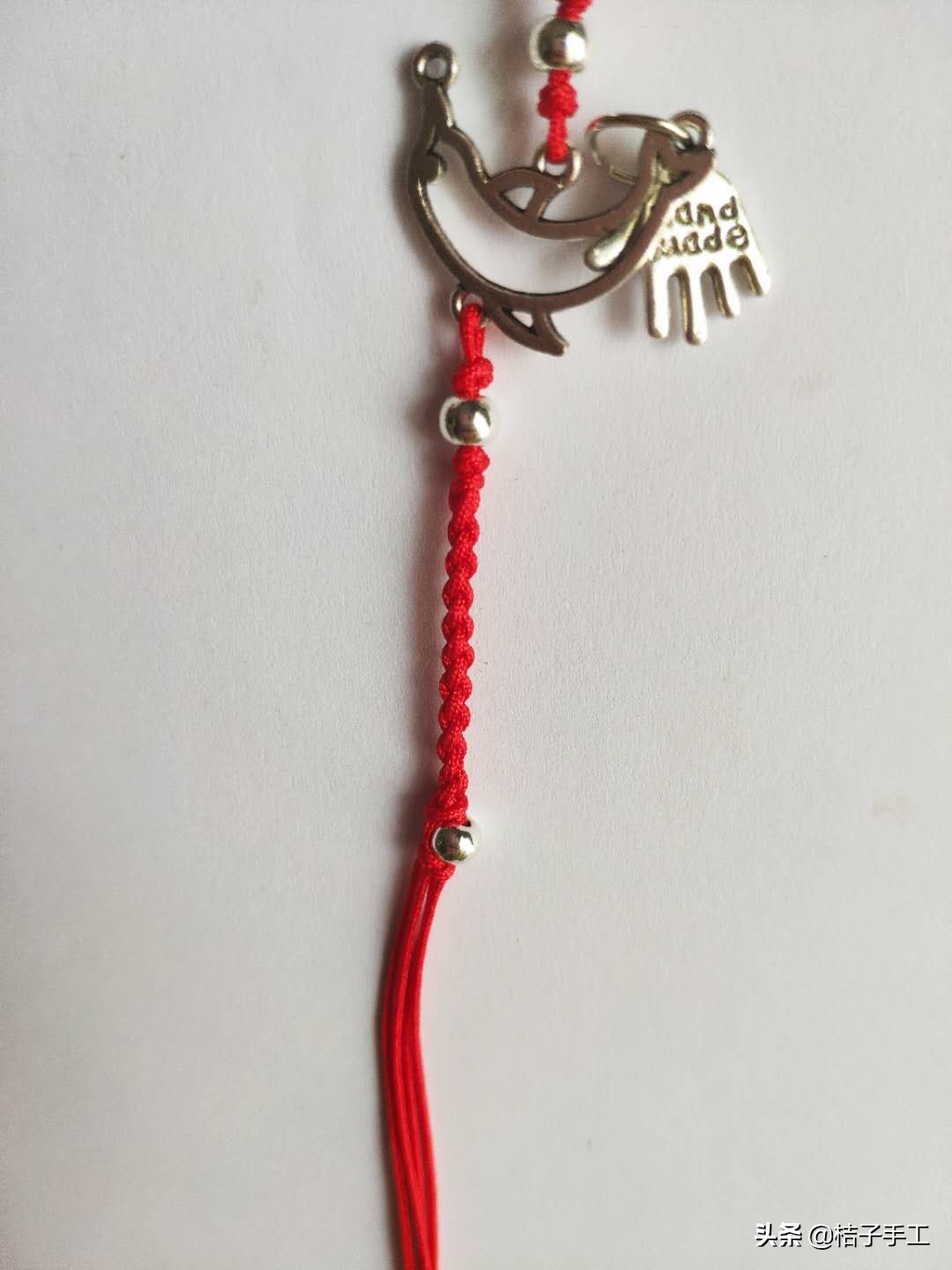 红绳银饰手链教程,手链银链教程