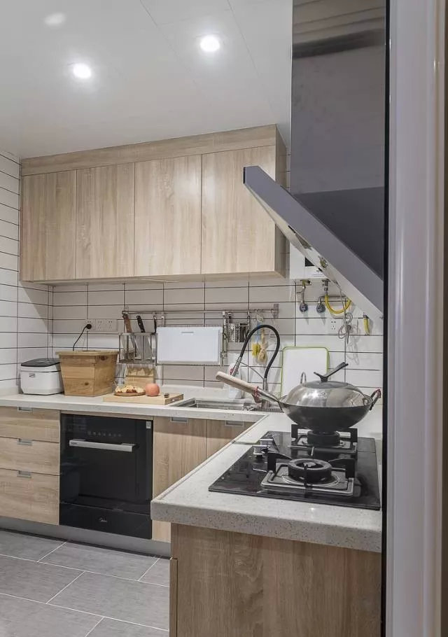 不同户型厨房设计效果图最新款,今年最流行的10个小户型厨房设计