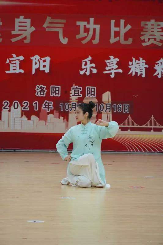 热潮涌动健身气功——洛阳市第十四届运动会健身气功比赛侧记掠影