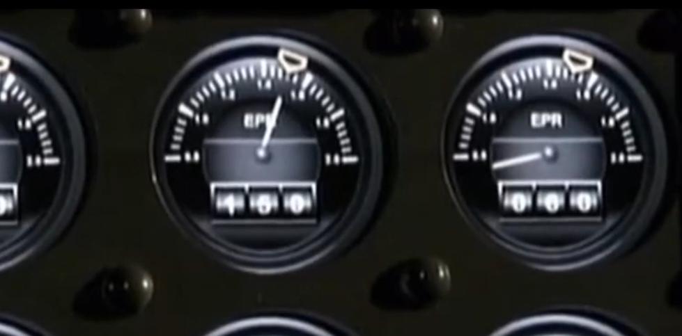 中华航空诡异失速,120秒下降9000米,机长操作让人佩服,纪录片