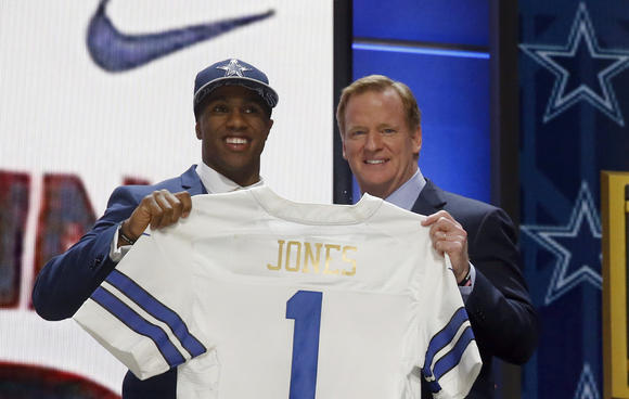 世界上跳得最远的人跳多少米,世界上跳得最远跳得最高的人