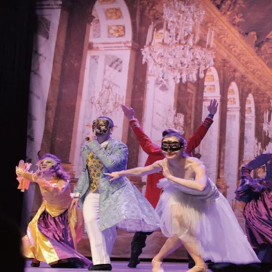 上海静安大融城3周年庆火爆来袭!看NBA3X上海站、欣赏绝美舞台剧