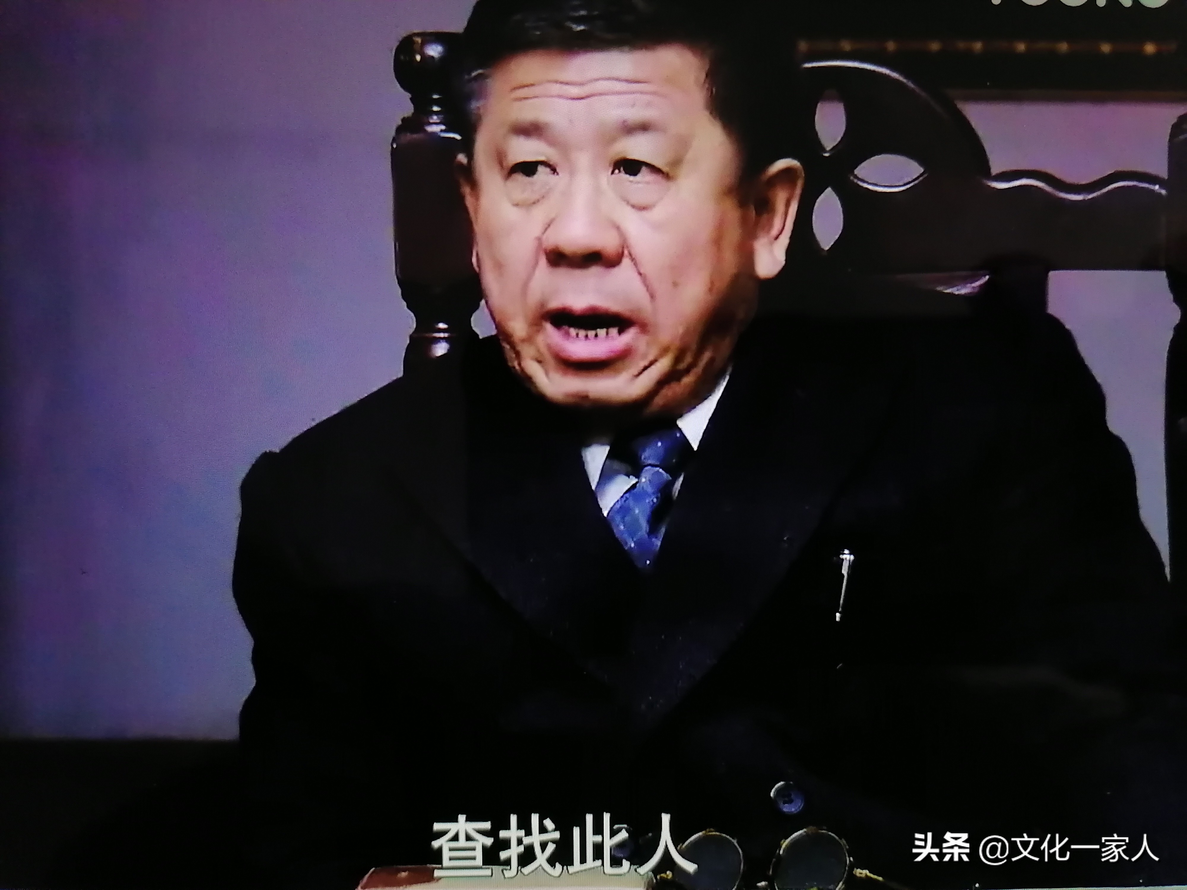 《悬崖》：一场敌中有我，我中有敌，斗智斗勇命悬一线的生死较量