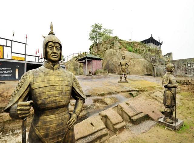 重庆最险峻山峰,重庆最可怕的古寨