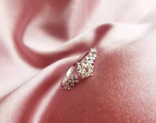 范冰冰同款戒指,范冰冰同款太阳花戒指