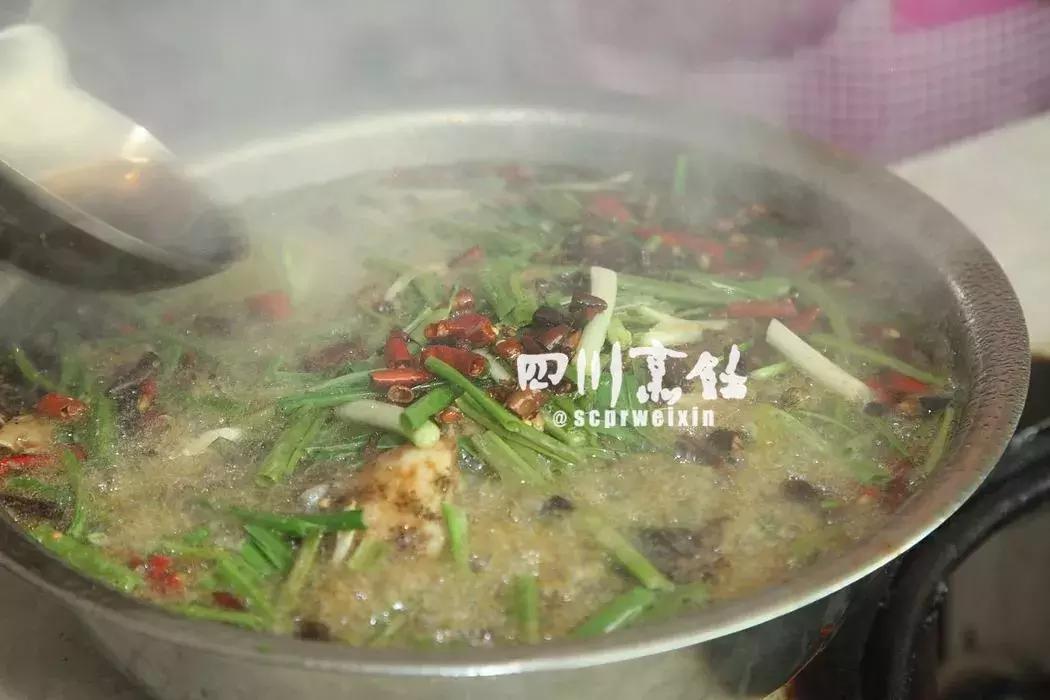 谁说火锅只有辣的好吃,火锅正宗牛油制作