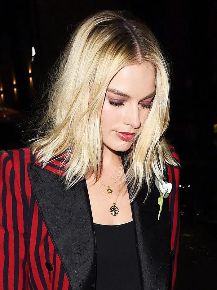 仅用一根土豪金项链，承包你春夏所有的时髦，这份穿搭小心机值了