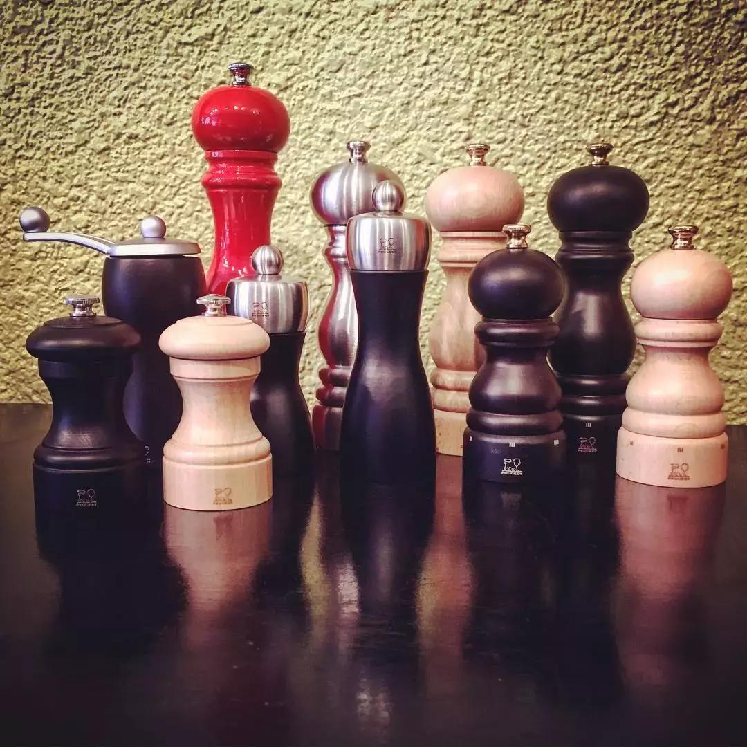 黑胡椒白胡椒香料介绍,山胡椒怎么分白胡椒和黑胡椒