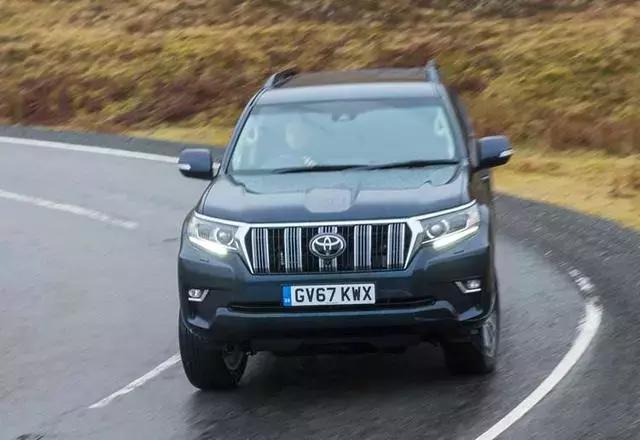 这些车经常被借去当婚车，BBA都不算啥，最后这款才是王者！