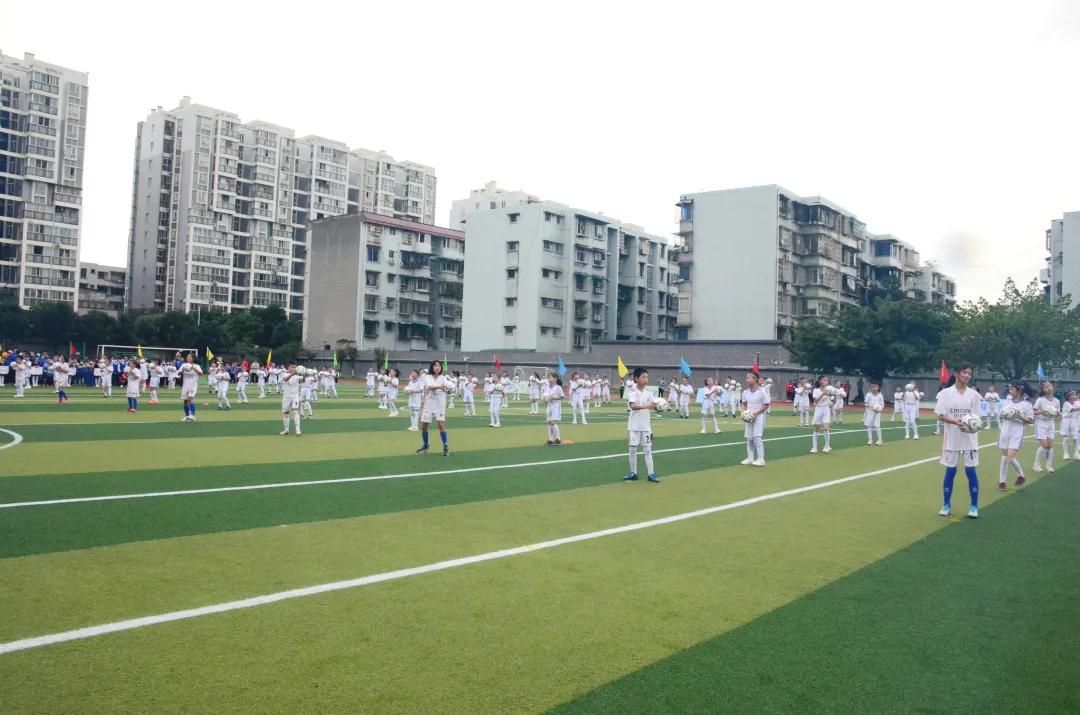 爱成都迎大运中小学足球比赛,爱成都迎大运篮球邀请赛